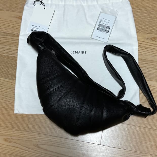 르메르 크루아상백 스몰 소가죽 블랙 (새상품)