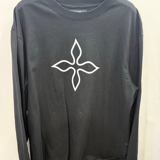 SMFK 롱슬리브 L사이즈