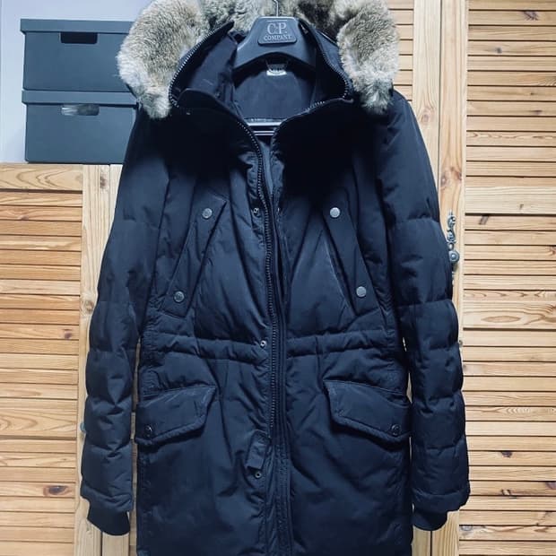 (특A급) C.P. 컴퍼니 바라클라바 고글 노르지 마운틴 블랙패딩 100