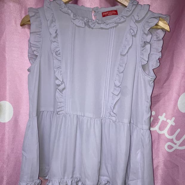 어쏘뮤직 연보라 프릴 블라우스