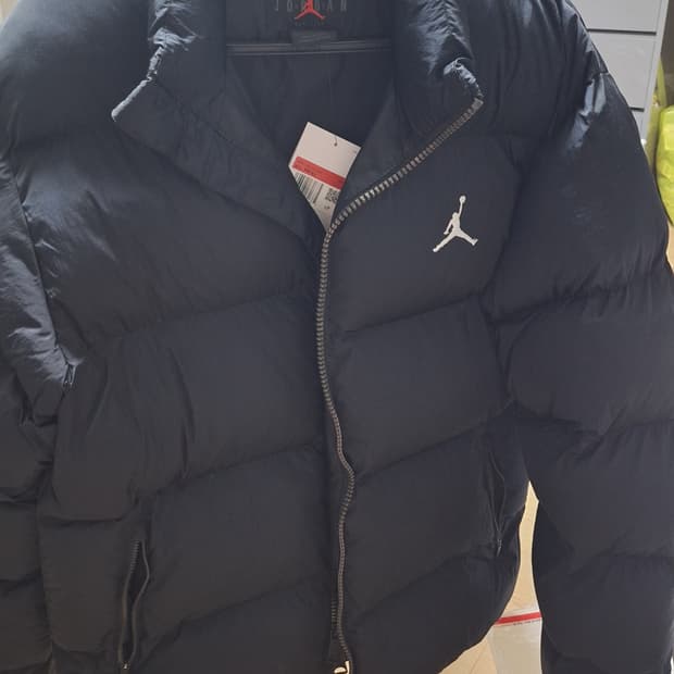 조던 에센셜 푸퍼 패딩