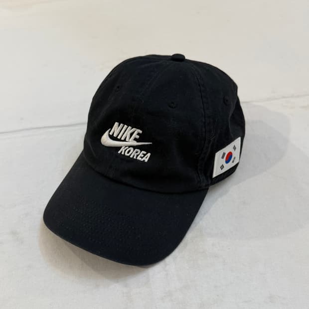 나이키 코리아 한정판 푸추라 볼캡 블랙