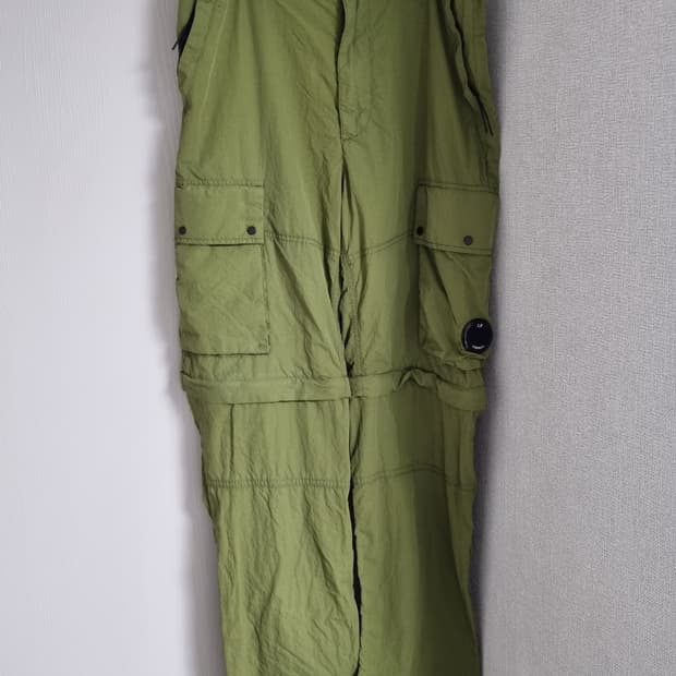 cp컴퍼니 나일론 카고팬츠