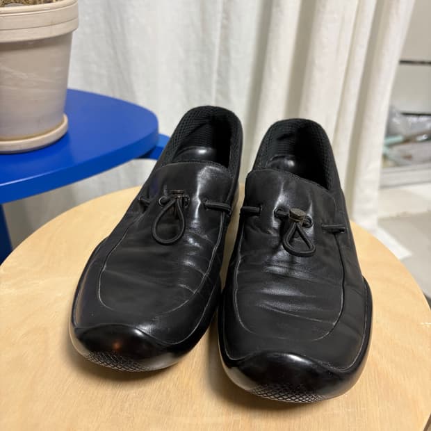 프라다 빈티지 스트링 로퍼