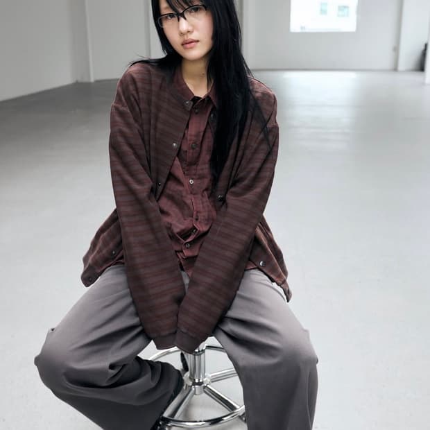 해칭룸 스트라이프 가디건 브라운 레드4사이즈 팝니다.