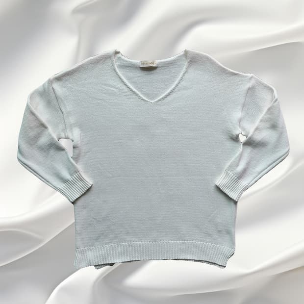 V넥 니트 긴팔 티셔츠