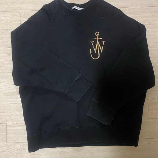 jw앤더슨 맨투맨