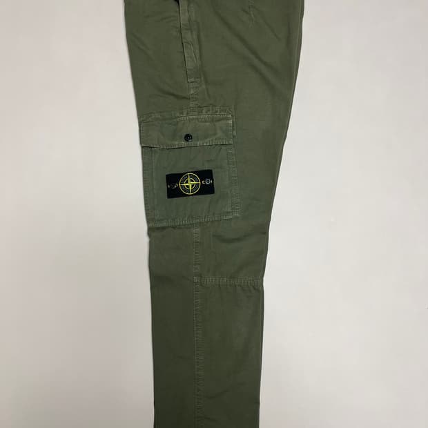 스톤아일랜드 카고바지 카키 33사이즈