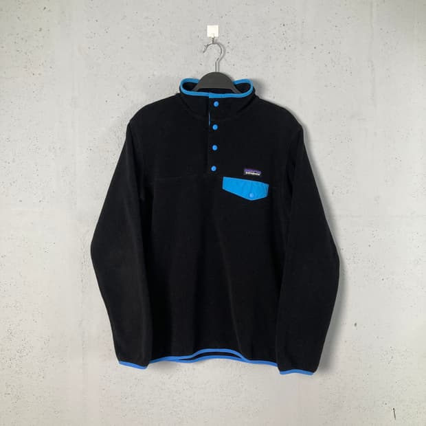 파타고니아 신칠라 블랙/하늘 (M)