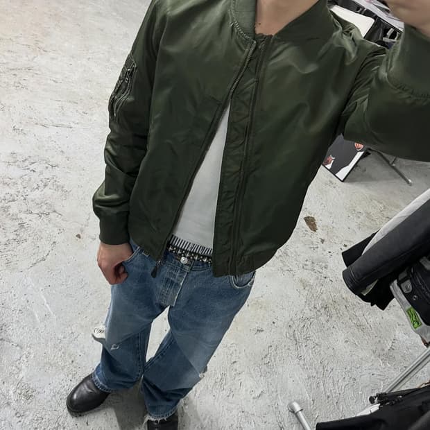 GU ma-1 bomber jacket
