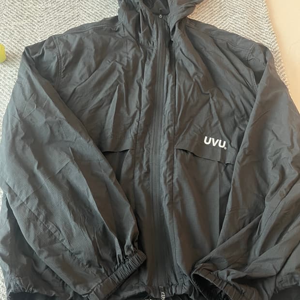 uvu 바람막이 L사이즈