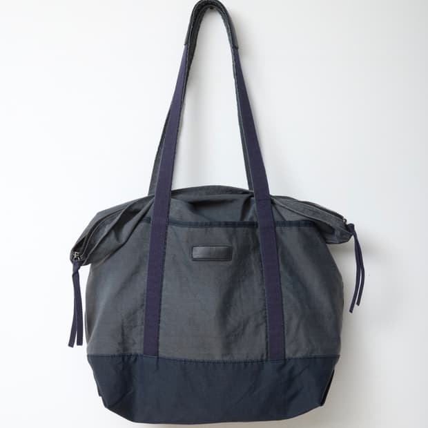 해칭룸 나일론 토트백 네이비 nylon tote bag