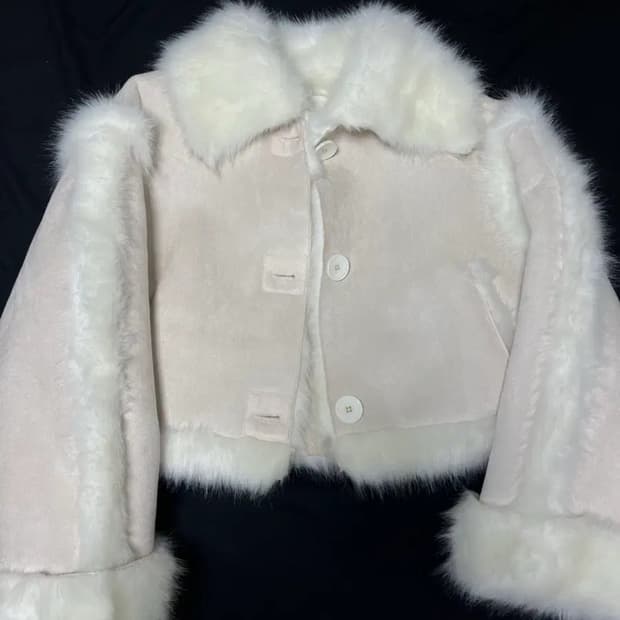 쓰리타임즈 버니 무스탕