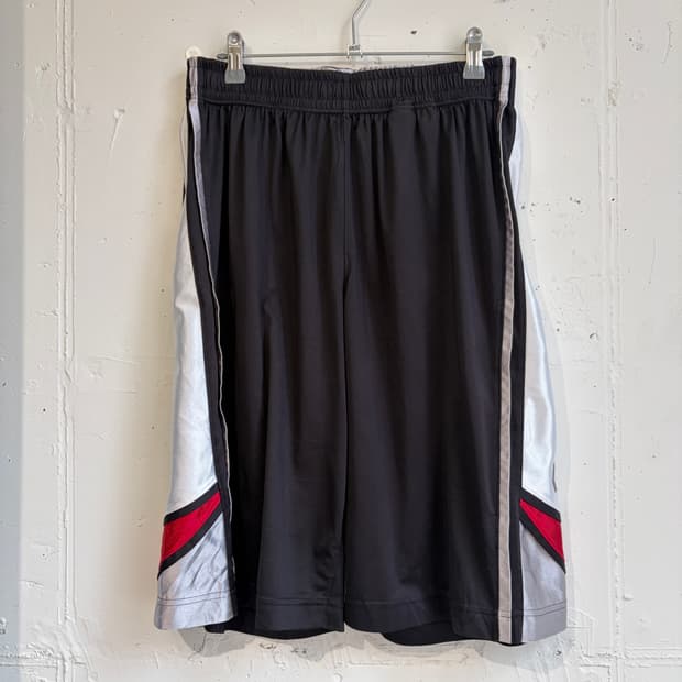 CONVERSE track shorts