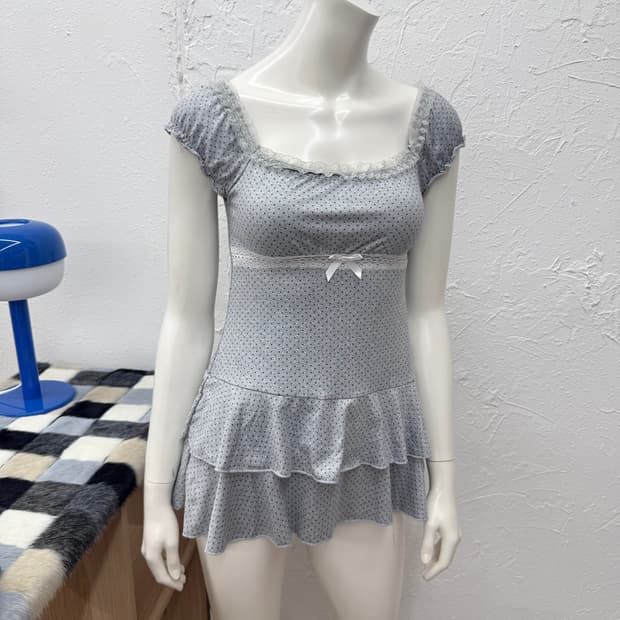 빈티지 그레이 레이스 도트 프릴 블라우스