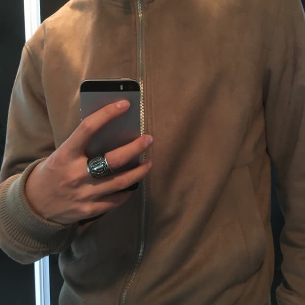 ZARA 스웨이드 자켓