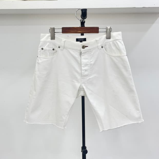 버버리 반바지 