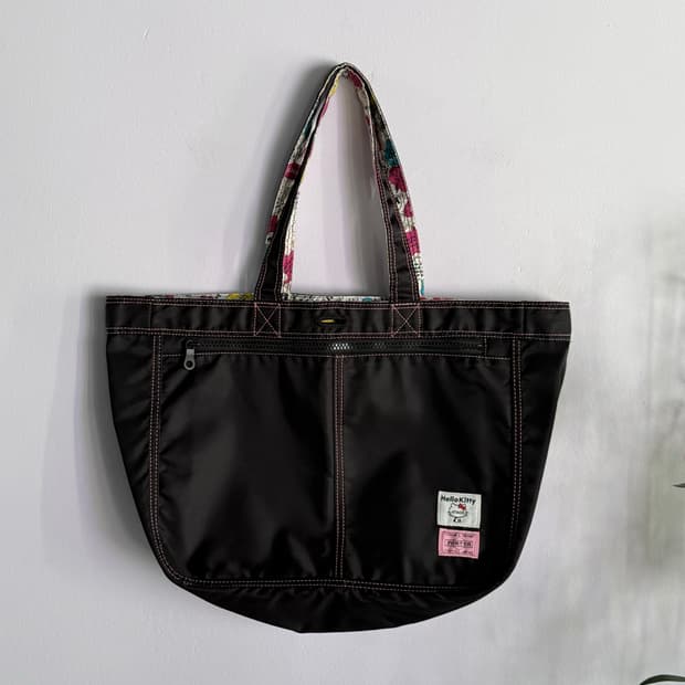 (휘귀)Poter Atmos Hello kitty  토트 숄더백