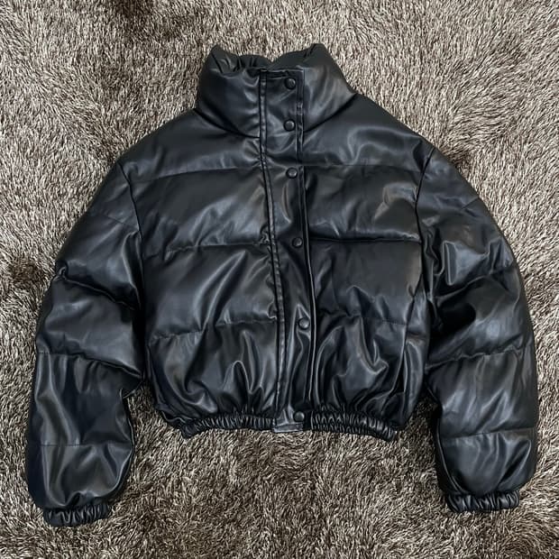 블랙 페이크 레더 숏 패딩 XL