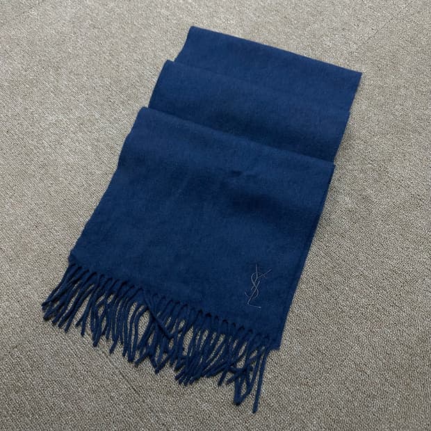 YSL 입생로랑 네이비 머플러 목도리
