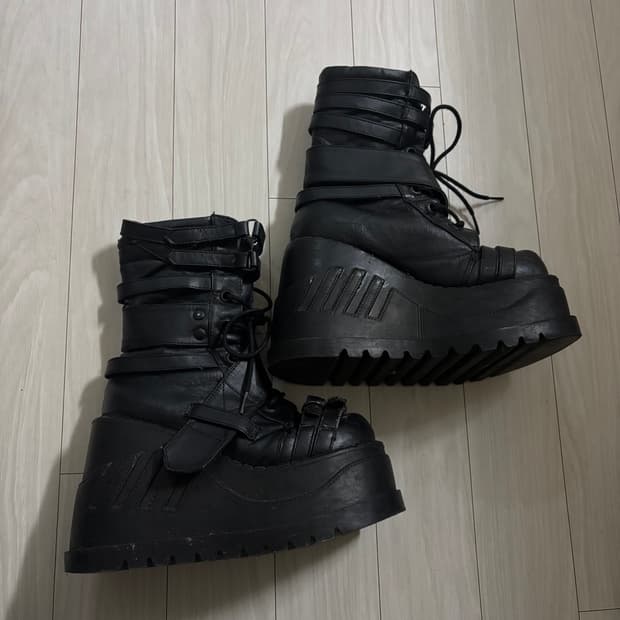 데모니아 스톰프 240 250