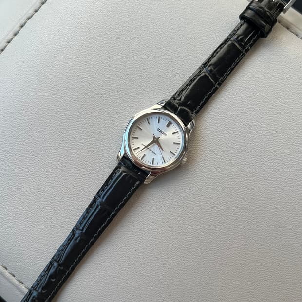 Seiko Quartz ladies vintage