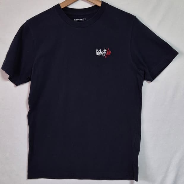 S ) 칼하트WIP 블랙 Wavy Script 반팔티