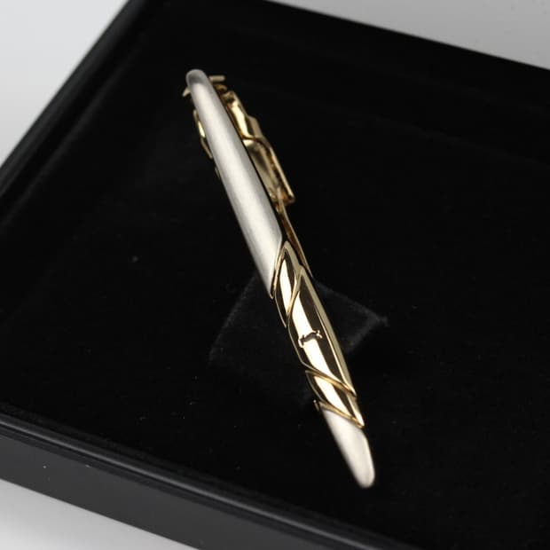 입생로랑 A-등급 5.4cm 남자 명품 넥타이핀