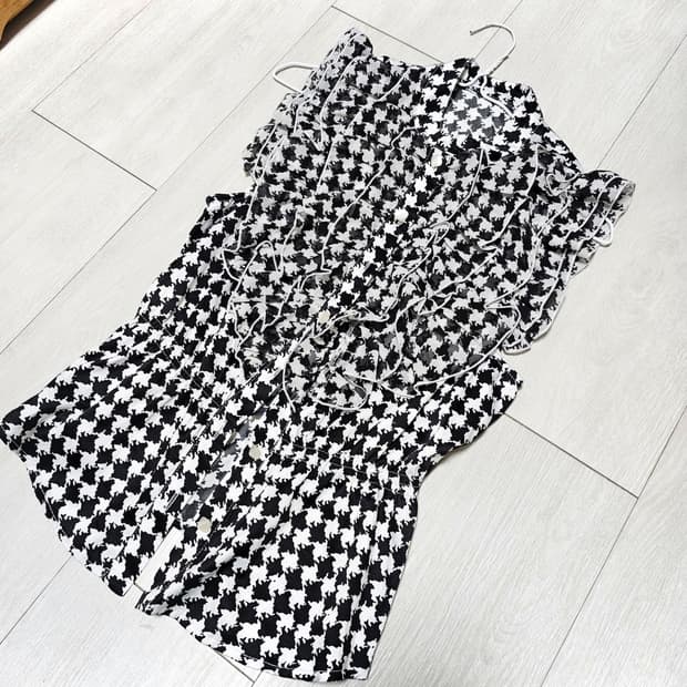 일본빈티지) y2k 갸루걸 갸루패션 프릴 민소매 셔츠 (착샷O)