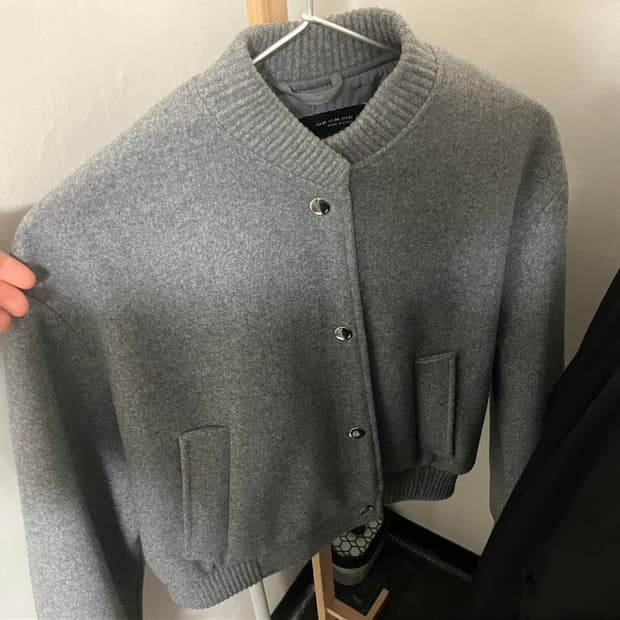 자라 바시티 자켓