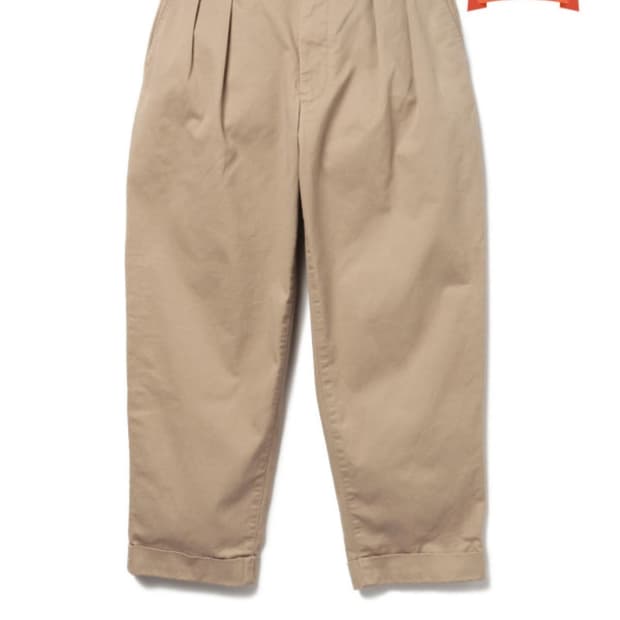 BEAMS 2 Pleats Tapered Twill