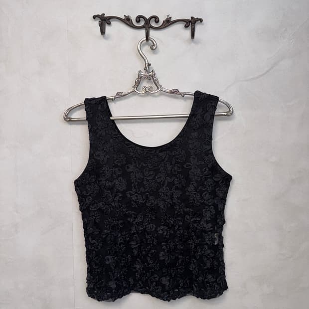 Black bohemian floral lace sleeveless
