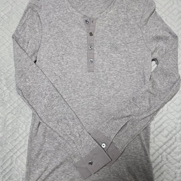 버버리 골지 헨리넥 티셔츠 머슬핏