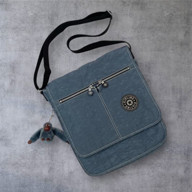 키플링 Kipling 라이트블루 멀티포켓 크로스백