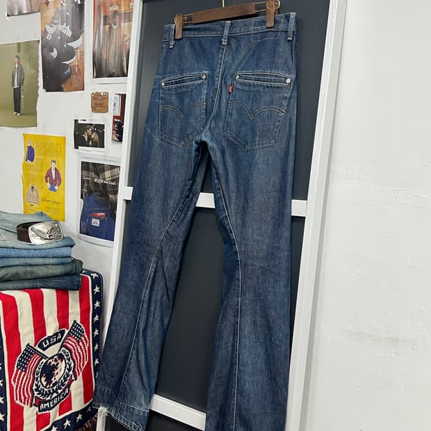 Levis 리바이스 엔지니어드 나팔핏 부츠컷 데님 팬츠