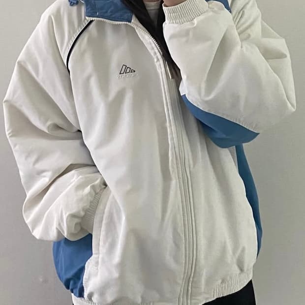 아디다스 누빔 퀄팅 패딩 