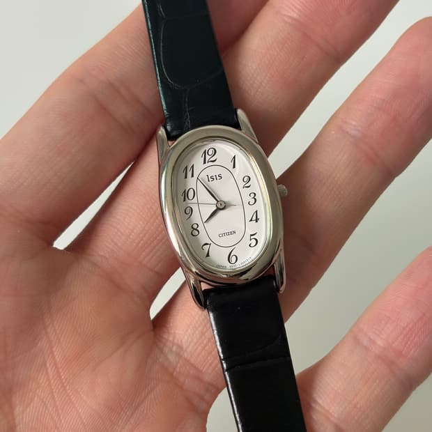 1990s Isis Silver Oval Ladies Quartz