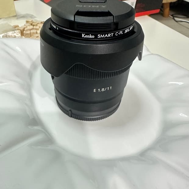 소니 e마운트 11mm 1.8렌즈 