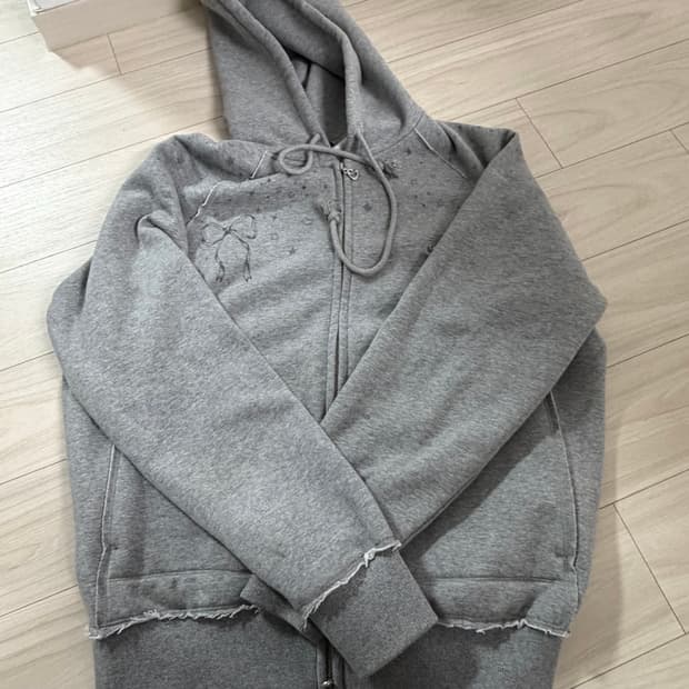 코이세이오 트윙클 후드집업