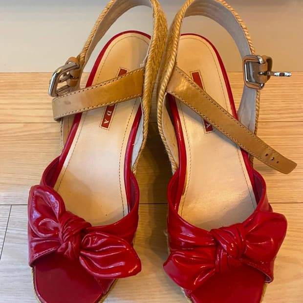 PRADA 프라다샌들