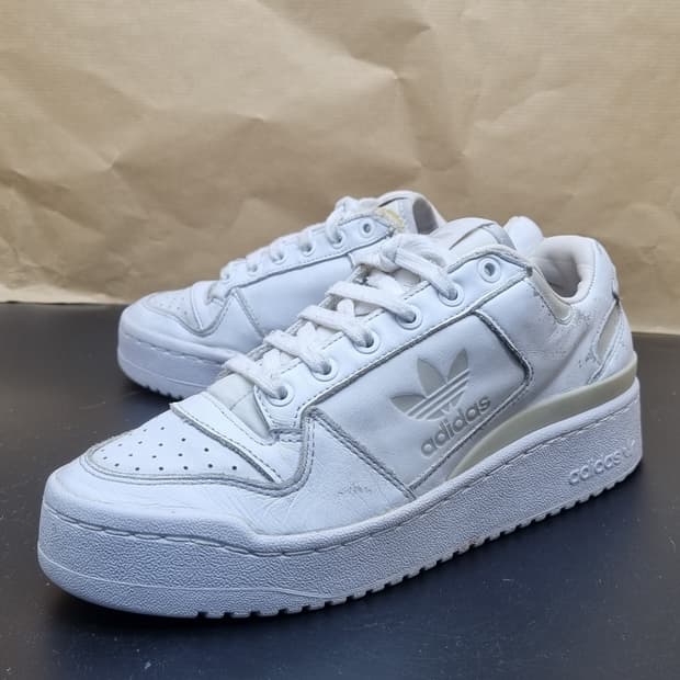 아디다스 포럼 볼드 스니커즈250