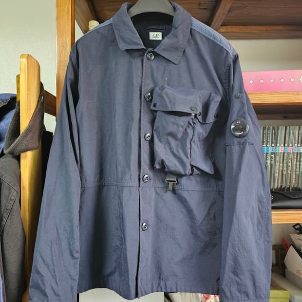 씨피 CP컴퍼니 타일론 P 셔츠형 자켓 팔아요