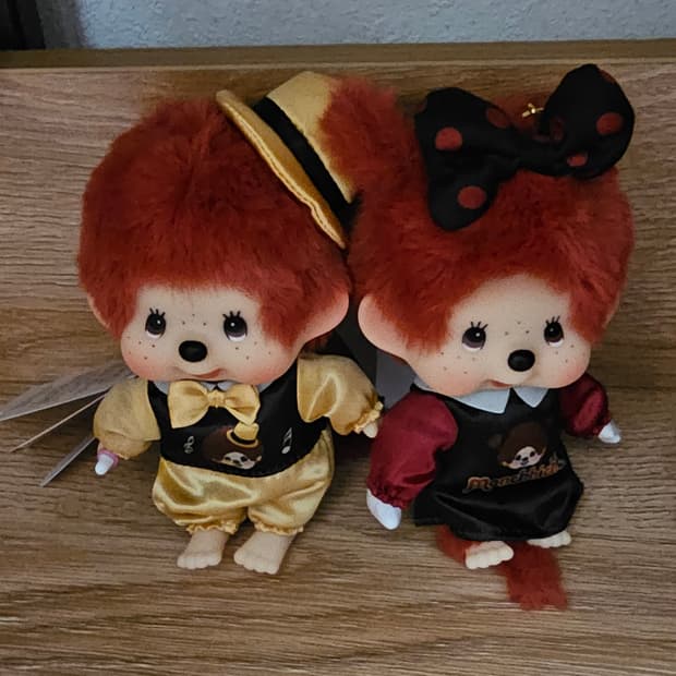 몬치치 홍콩한정판 음악대 한정세트 입니다