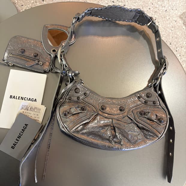 [정품 영수증ㅇ] 발렌시아가 르카골 실버xs