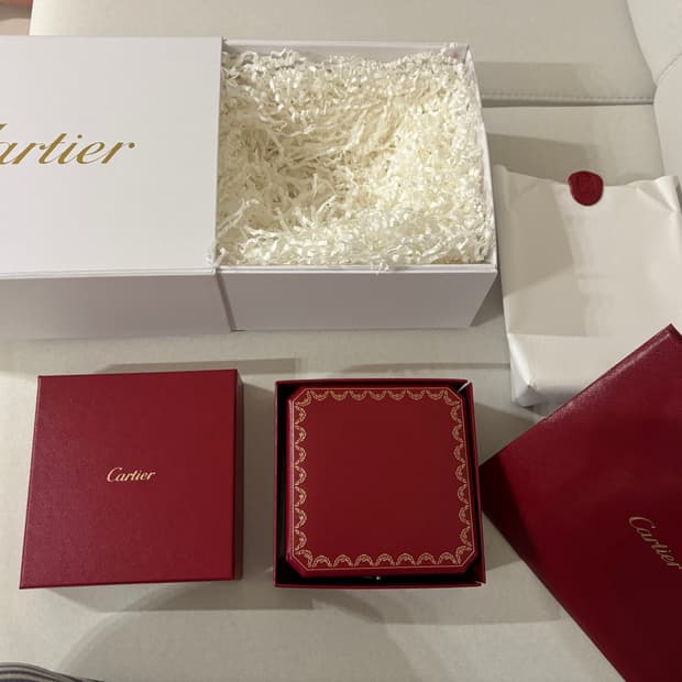 까르띠에 다무르 펜던트 네크리스 스몰 화이트 골드 다이아몬드 0.09캐럿