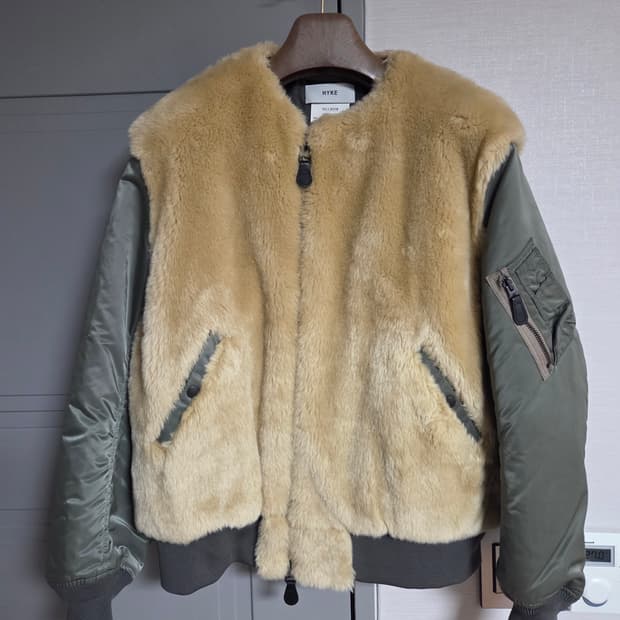 [일본 브랜드] Hyke 퍼 MA-1 봄버자켓