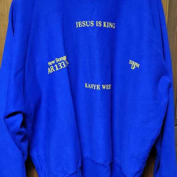 [M] 칸예 머천 맨투맨 JESUS IS KING YE KANYE