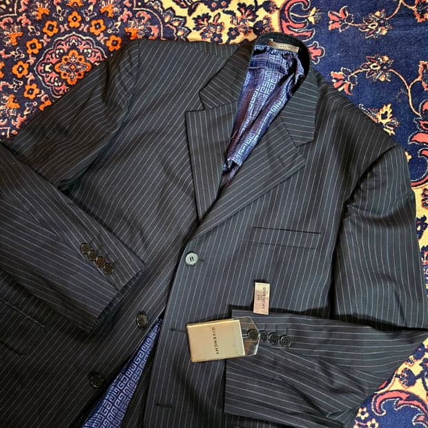 (미사용) 지방시(GYVENCHY) 스트라이프 3버튼 블레이져
