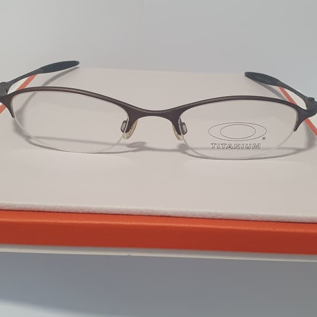 오클리 Oakley Chain 4.0 Ti Dark Bronze 