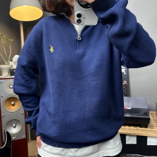 폴로 반집업니트